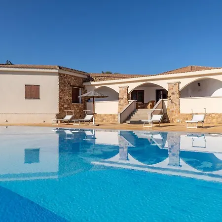Apartment Chic Antonina Num2178 Marinella (Sardinia)